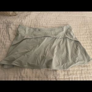 Lululemon mid rise skirt